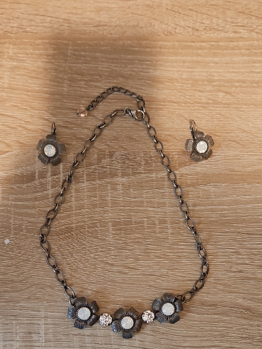 Floral Crystal Pendant Necklace and Earrings Set - Silver Tone